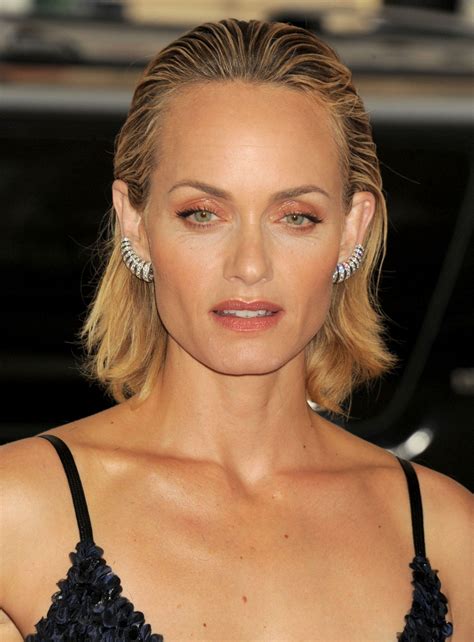 Amber Valletta